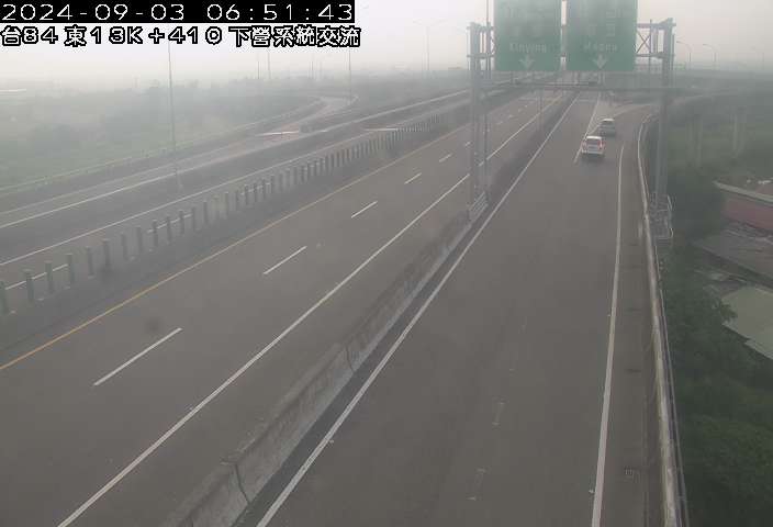 台84線 東向 13K+410 學甲交流道到下營系統交流道 距離1.3公里 氣溫23.3度