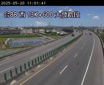 台88線 西向 13K+600 萬丹交流道到大發交流道 距離2.7公里 氣溫28.4度