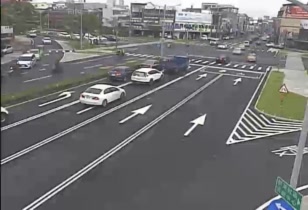 台9線  91K+800 冬山路五段與光榮路口逆樁標示牌面桿(逆) 距離0.5公里 氣溫19.7度