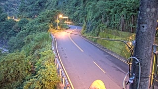 台9甲線  12K+650 新北市烏來區新烏路五段(烏來區公所新設路燈桿上(N) 距離9.7公里 氣溫22.5度