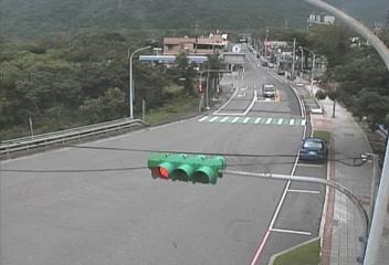 台9丁線  16K+810 南澳鄉東澳國小圍牆旁順樁(順) 距離1.2公里 氣溫28度