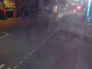 桃園市道路  桃園區 中山路復興路口(和成建材行前號誌桿) 距離1.0公里 氣溫21.2度