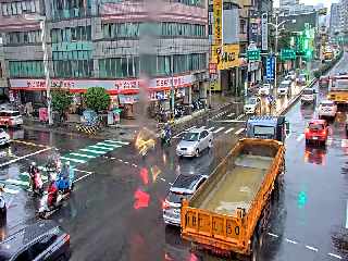 桃園市道路 桃園區 春日路大興路口(872之1號7-11便利店前號誌桿)