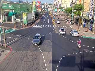 中壢區 環中東路龍岡路口(三陽工業前號誌桿) 氣溫30.3度