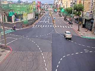 桃園市道路  中壢區 環中東路龍岡路口(三陽工業前號誌桿) 距離1.3公里 氣溫28.3度