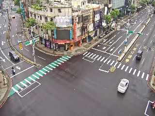 桃園市道路  桃園區 中山路與國際路(18米桿) 距離1.5公里 氣溫19.6度