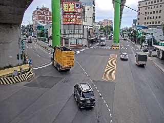 桃園市道路  蘆竹區 南青路與南崁路二段 距離0.8公里 氣溫32.3度
