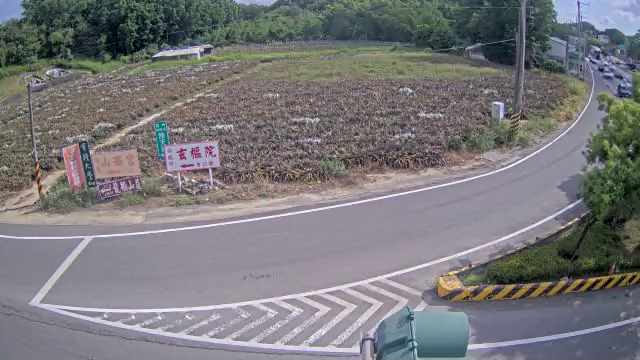 台南市道路  關廟區 關新路一段與台86線南桿(向西側車道) 距離1.2公里 氣溫32.9度
