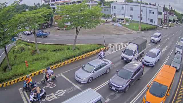 台南市道路  關廟區 關新路一段與台86線北桿(向西側車道) 距離2.2公里 氣溫25.1度