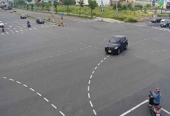 台南市道路  永康區 中正北路與永安路口南桿(向北) 距離1.0公里 氣溫27.5度