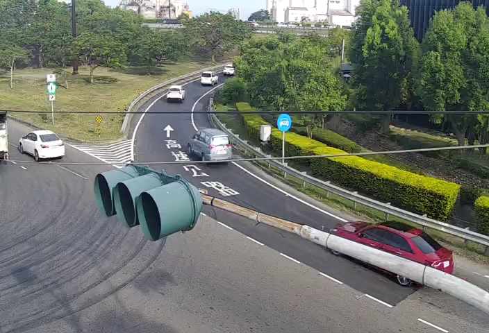 台南市道路  永康區 中正北路與國1永康交流道西側匝道路口西桿(向東) 距離0.8公里 氣溫32度