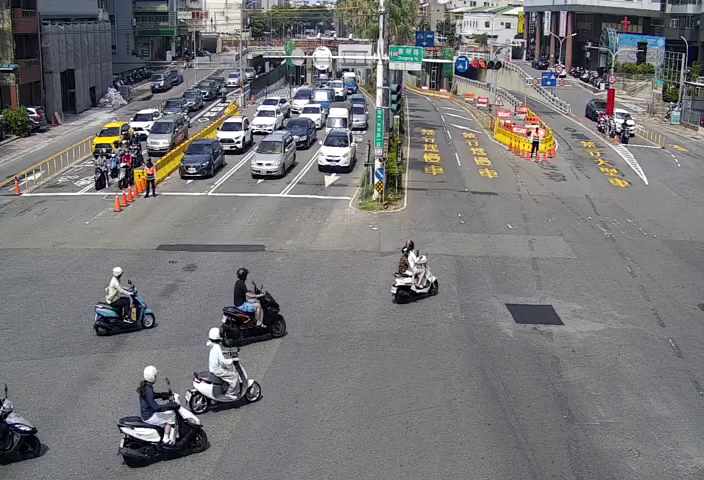 台南市道路 林森路一段與崇明路口東桿(向西)