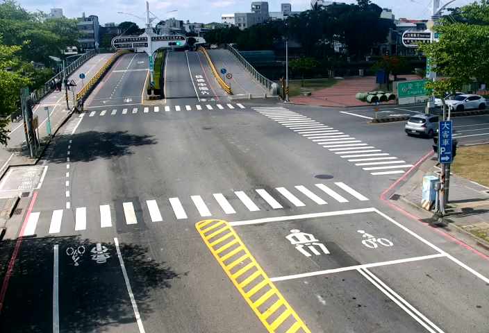 台南市道路 安億橋停車場