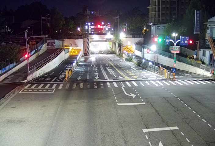 台南市道路 小東路與前鋒路口東桿(向西)