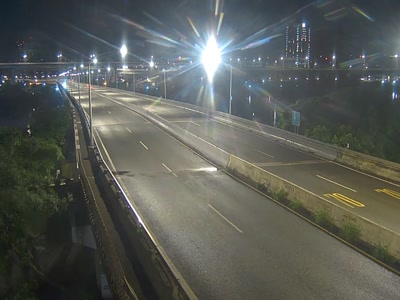 台北市道路 環河快華翠大橋