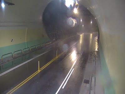 台北市道路 東湖隧道北向0K+295M