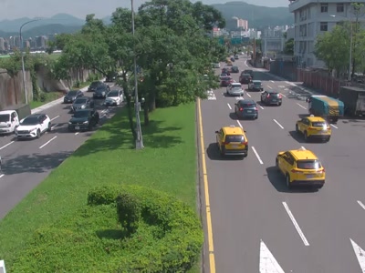 台北市道路 民權東路6段與堤頂大道1段路口號誌桿