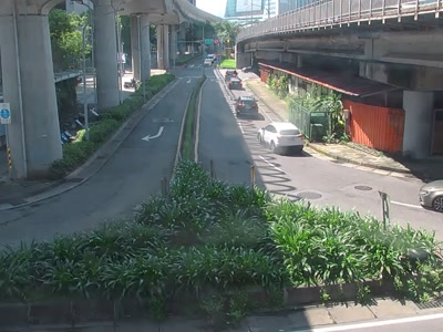 台北市道路  環東大道經貿二路出口匝道綠帶 距離0.3公里 氣溫21.3度