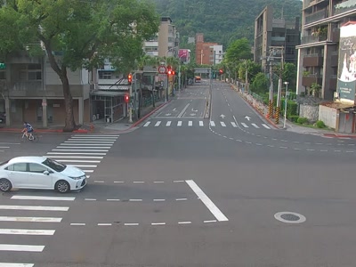 台北市道路  故宮路-至善路口 距離1.0公里 氣溫28.6度