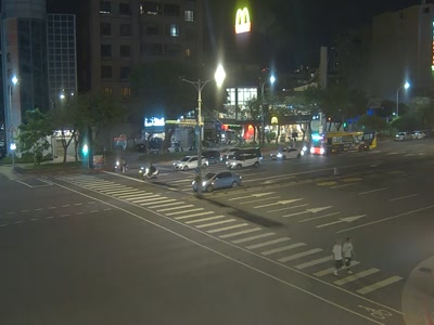 承德路-立賢路口 氣溫27.9度