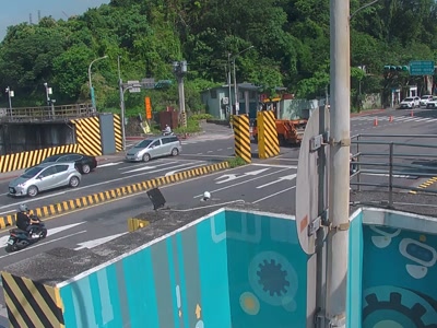 台北市道路  研究院路2段與大坑街口(南深橋) 距離1.5公里 氣溫26.5度