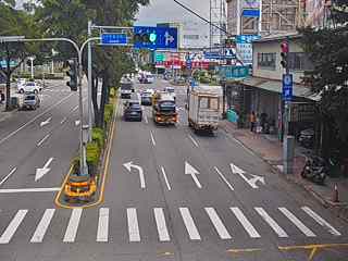 台中市道路  中清路/清武巷(右側車流往文心路) 距離0.5公里 氣溫28.6度