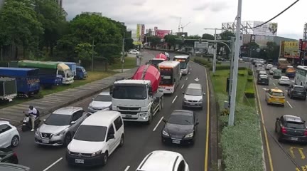 台中市道路  中清路引道/中清路(右側車流往文心路) 距離0.4公里 氣溫28.6度