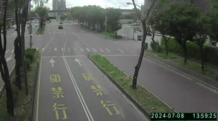 台中市道路  太原路/樹孝路(右側車流往環中東路) 距離1.7公里 氣溫30.1度