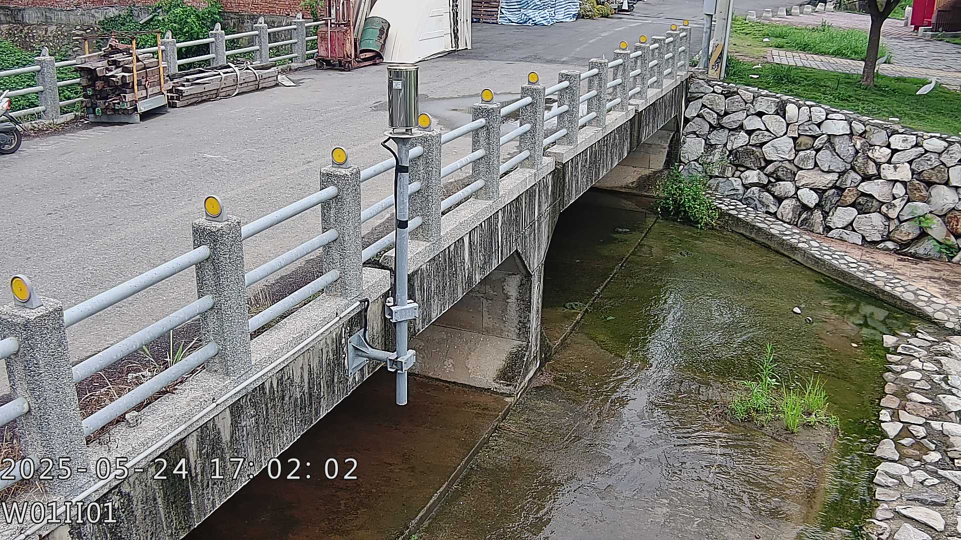 台中市道路  南勢坑溪上游 距離2.7公里 氣溫27.9度