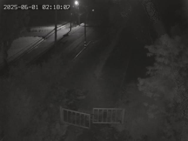 水利署水資源  水利行政組 烏溪二高上游右岸 1 距離0.3公里 氣溫23.4度