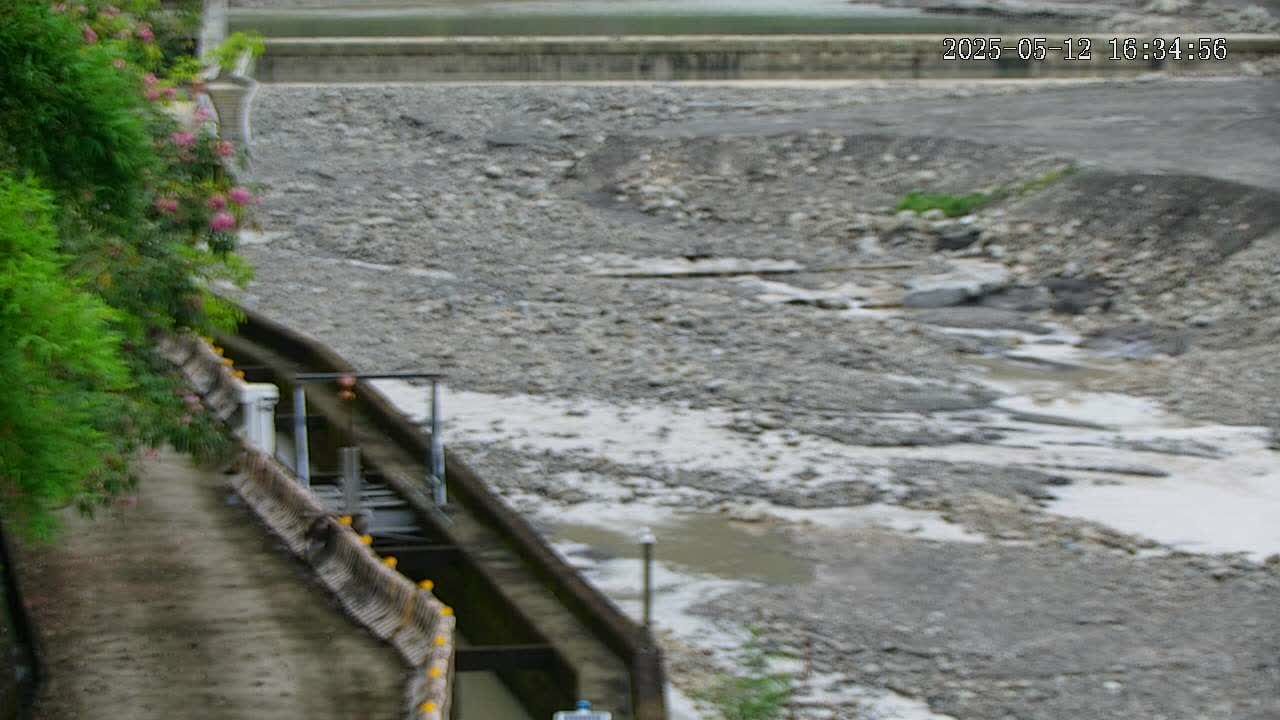 水利署水資源  水利行政組 甲仙大橋 1 距離5.5公里 氣溫24.5度