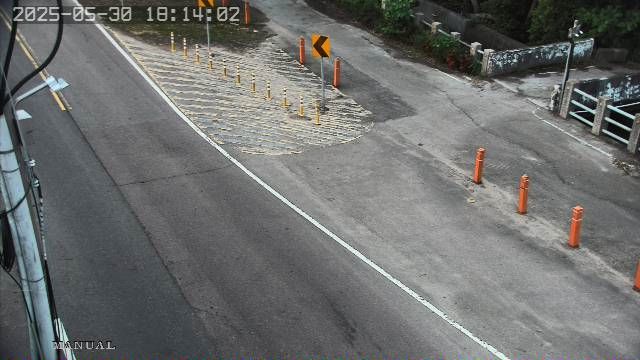 水利署水資源  水利行政組 行耕橋右岸旁 1 距離3.2公里 氣溫22.5度