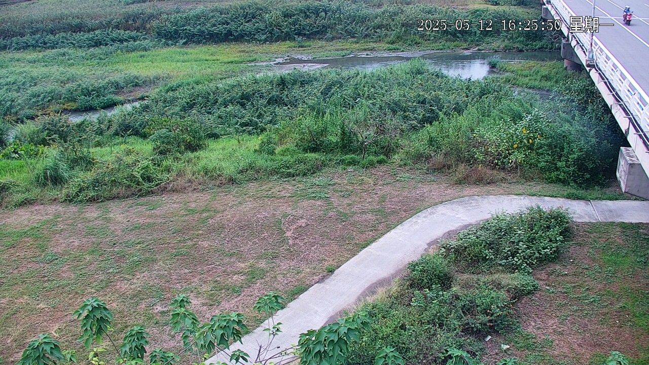 水利署水資源  水利行政組 潮州大橋 1 距離0.7公里 氣溫28.5度