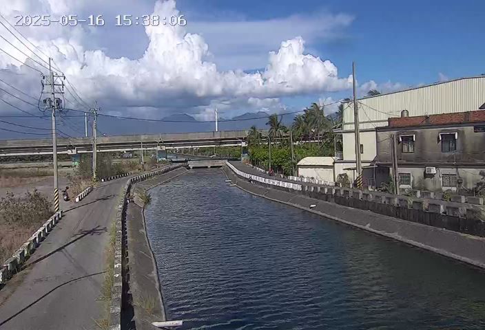 水利署水資源  屏東縣政府水利處 長源橋#1 距離2.2公里 氣溫30.6度