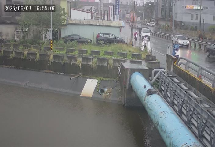 水利署水資源  屏東縣政府水利處 長源橋#2 距離0.7公里 氣溫28.1度