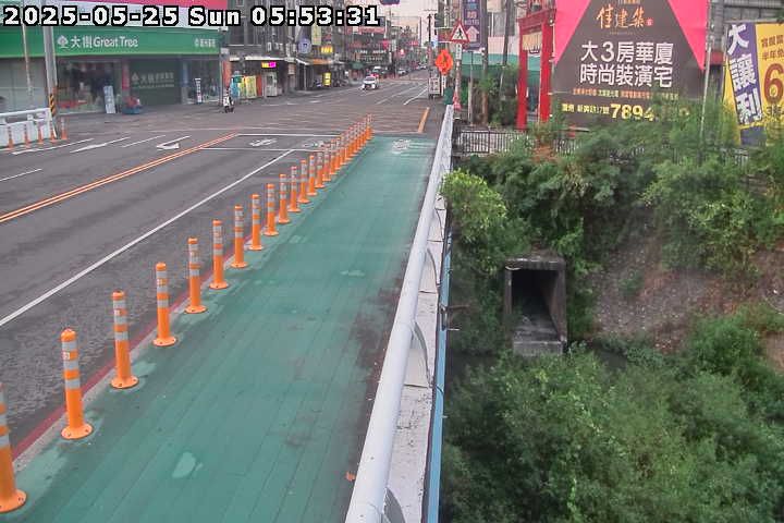 水利署水資源  屏東縣政府水利處 民治橋#1 距離2.4公里 氣溫28.5度