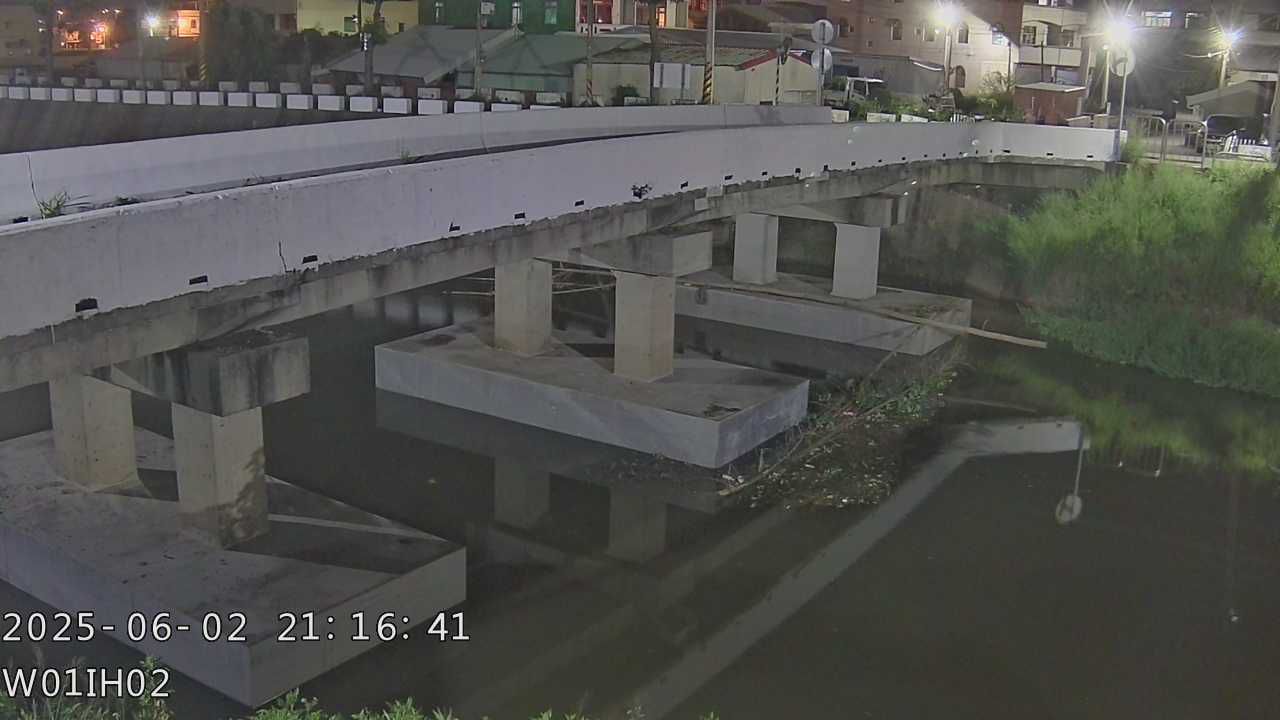 水利署水資源  台中市政府水利局 安良港大排中游 距離1.1公里 氣溫27度