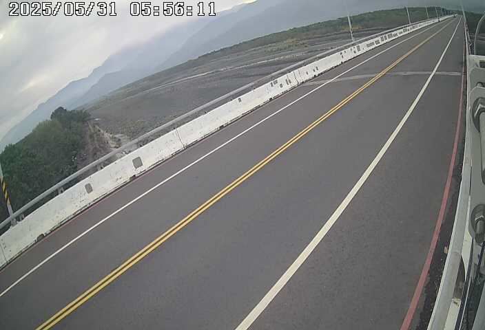 水利署水資源  屏東縣政府水利處 箕湖大橋#2 距離2.4公里 氣溫29.7度