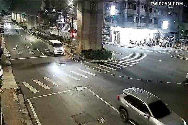 高雄市道路 台88市188、高鳳路即時影像