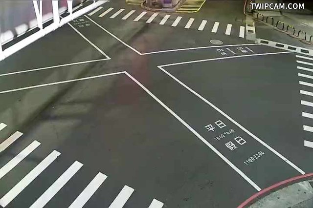 高雄市道路 公園二路、真愛路即時影像