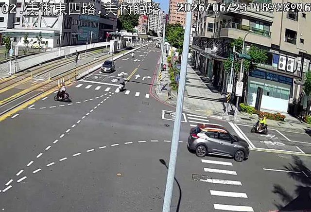 高雄市道路 美術東四路、美術館路即時影像