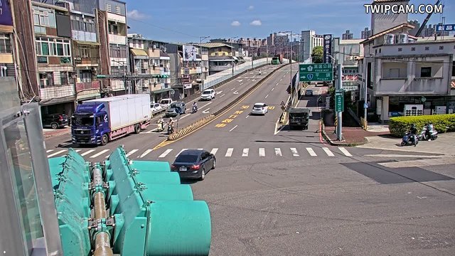 桃園市道路 (CCTV327)楊梅區 中山北路與梅獅路即時影像
