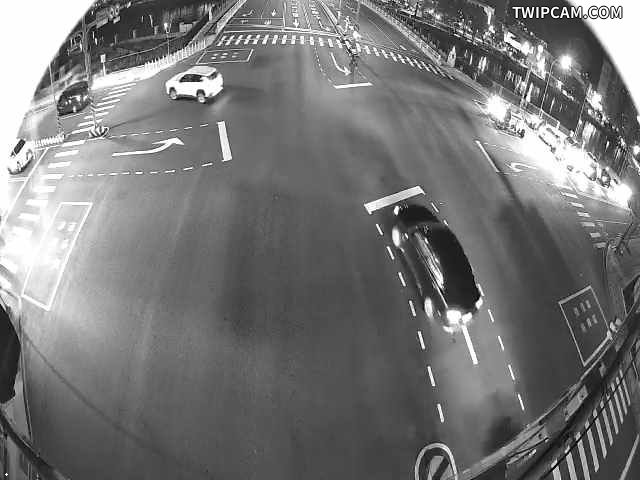 台南市道路 中華西路二段與民生路二段口北桿(向南)-廣角即時影像
