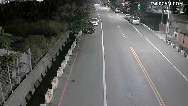 台南市道路 新市區 新港社大道與民權路口東桿(向東)-廣角即時影像