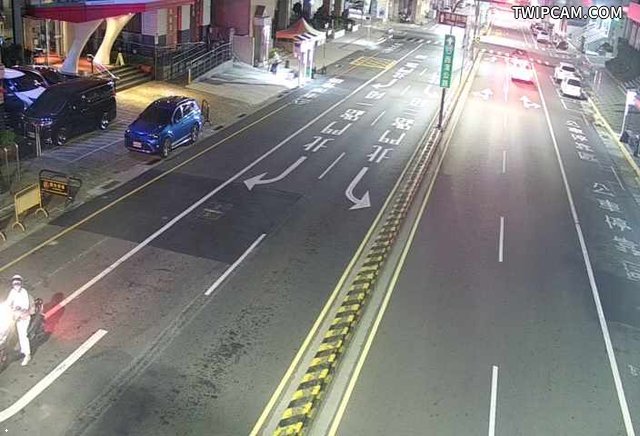 台南市道路 火車站圓環成功路西桿(向東)即時影像
