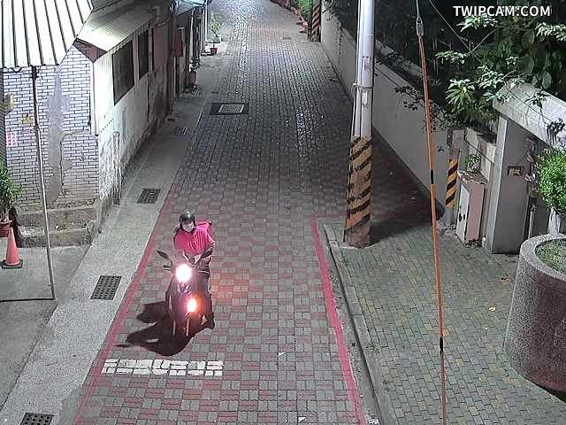 台南市道路 大同路一段與法華街口西桿(向西)-廣角即時影像