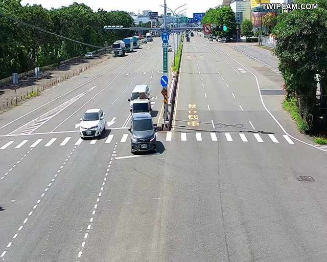 台南市道路 仁德區 二仁路二段與文賢路一段口南桿(向北)即時影像