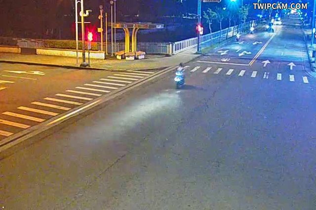 台中市道路 [07213]黎明路/廣福路(車流往中清路),Jingmao Rd/Guangfu Rd (Right side Traffic flow to Zhongqing Rd)即時影像