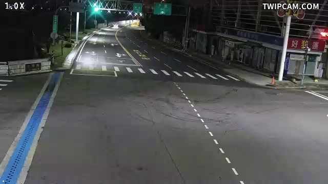 台中市道路 [01309]環中東路/六順路(右側車流往德芳南路),Huanzhong E. Rd./Liushun Rd. (Right side Traffic flow to Defang S. Rd.)即時影像